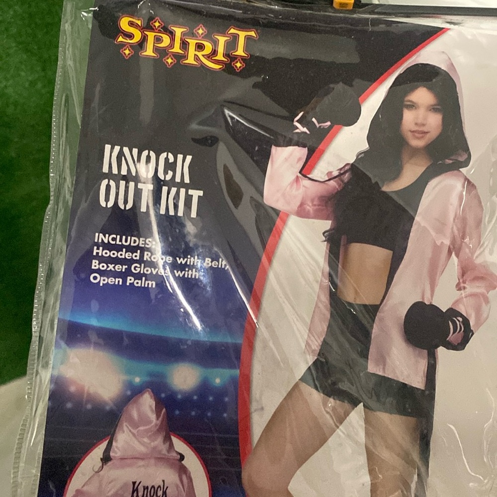 Costume